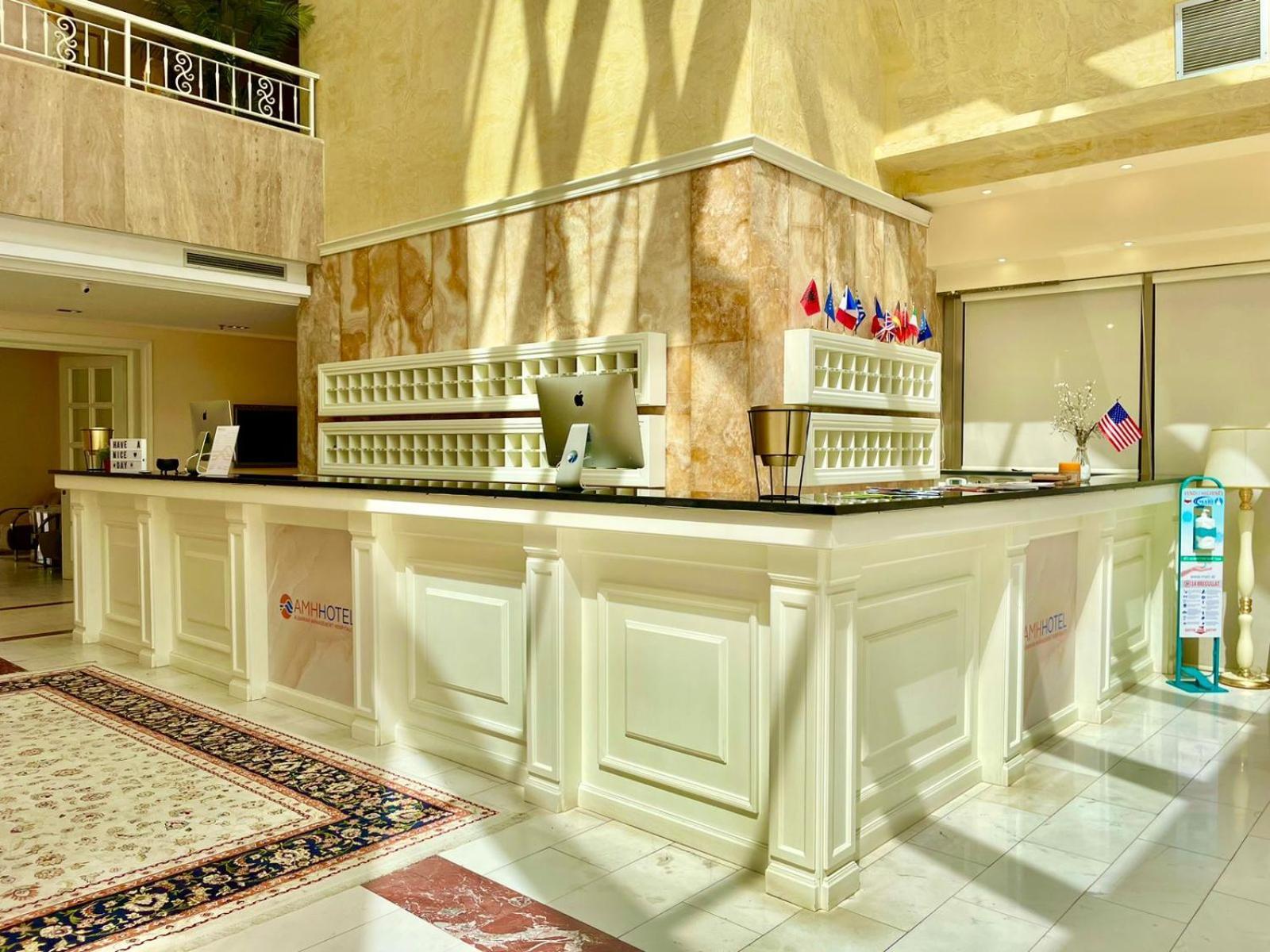 Amh Hotel Дуррес Экстерьер фото